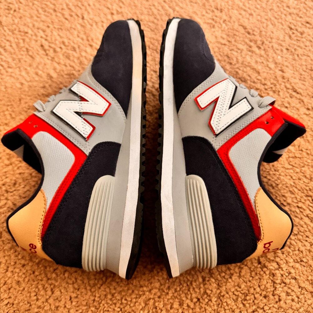 New Balance 574 Women’s Sneakers Size 8 – Great Condition